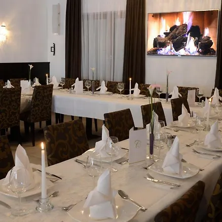 & Restaurant Christkindlwirt 4*