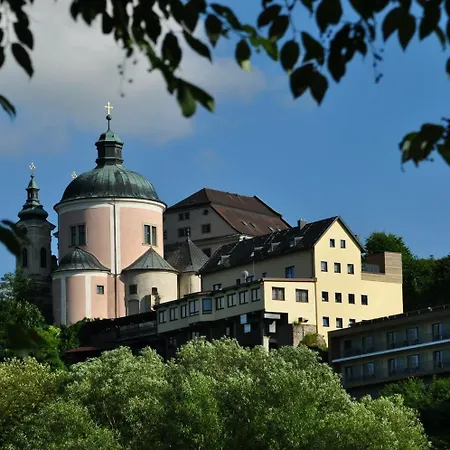 & Restaurant Christkindlwirt Hotel 4*